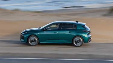 Peugeot E-308 facelift - side